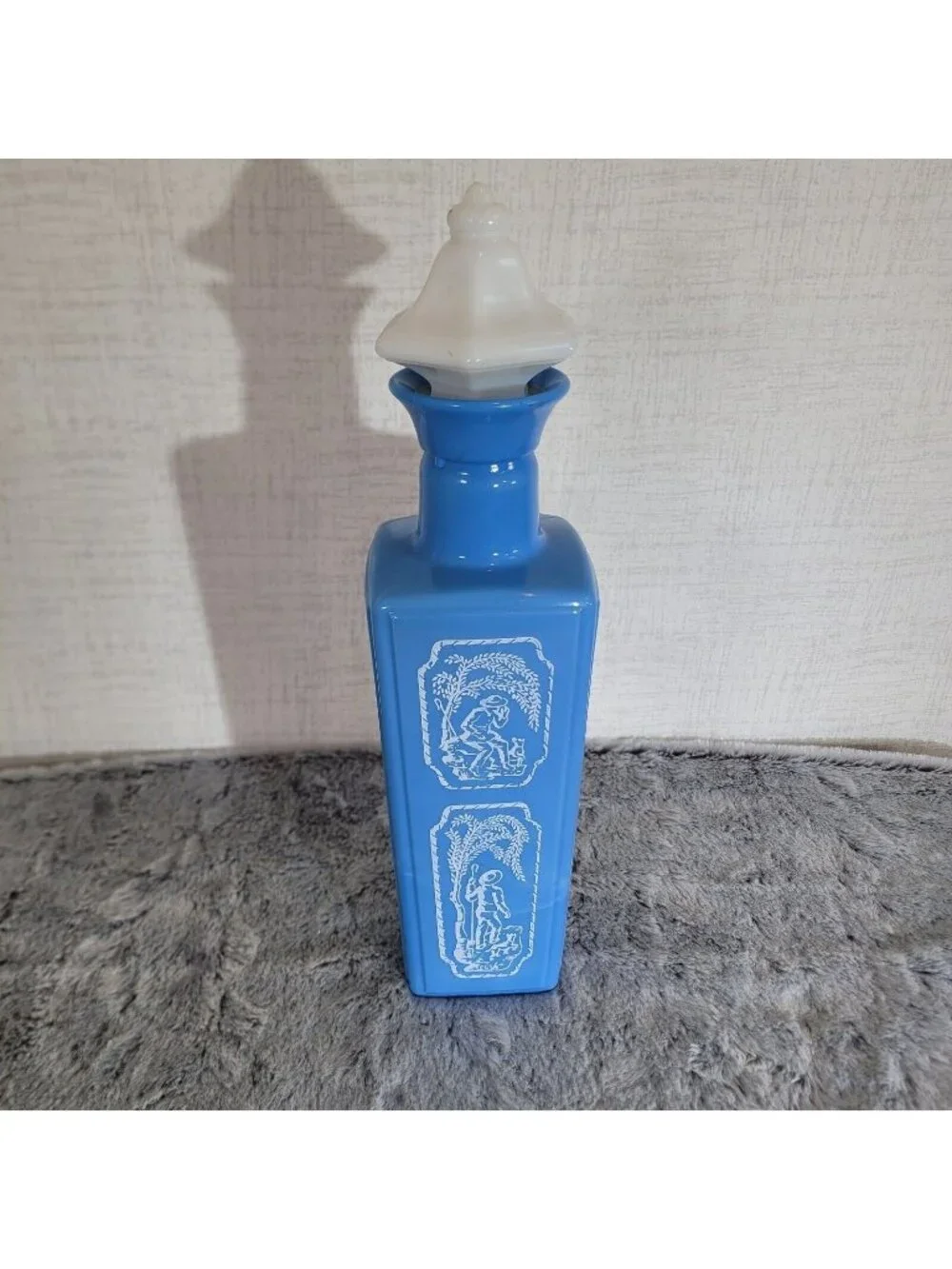 Vintage 1965 Jim Beam Beams Choice Blue Milk Glass Whiskey Decanter Relief EMPTY
